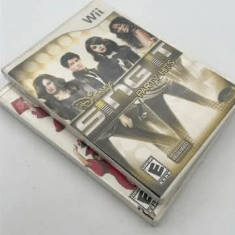 Disney Wii Bundle High School‎ Musical 3 Dance and Sing It Party Hits Games